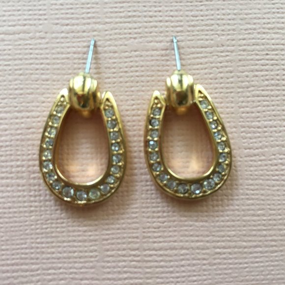 Vintage Gold Oval Shaped Earrings - Picture 1 of 1